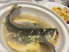 -万龙洲海鲜(大兴绿地缤纷城店)