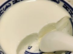 -香港百合居(LCM置汇旭辉广场店)