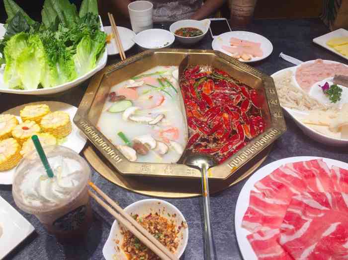 贤合庄火锅(东百运动生活城店)-"地址: apm四楼,位置挺好找的.环境.