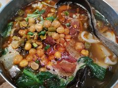 8小时慢炖半筋半肉手工粉-小满手工粉(上海新世界城店)