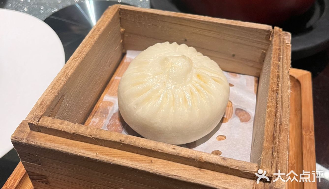便饭金沙厅，三个人727.7
