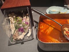 -左庭右院鲜牛肉火锅黑金店(陆家嘴中心店)