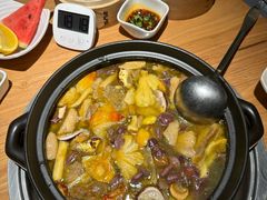-一朵菌·野生菌探索家火锅(南亚店)