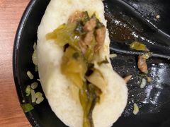 酸菜肉丝包包-老娘舅(西湖文化广场店)