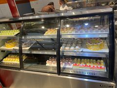 面包甜点陈列柜-火锅岛潮牌自助餐厅(天津天佑城店)