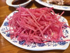 -老天桥酱肉烧饼夹肘子(天桥店)
