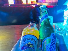 -UP嘻哈酒吧(粉巢店)