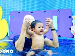 -龙格亲子游泳俱乐部(泊富中心)