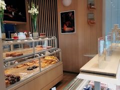 面包甜点陈列柜-好利来(五一广场店)