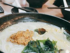 -灵芝妹子海鲜米线(瓦房店新玛特店)