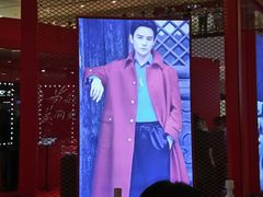 -梅龙镇广场