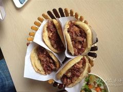 -闫家驴肉老店(华电一校店)