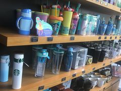 零售区-星巴克(昆明金鹰天地店)