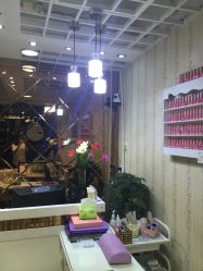 -倾城妃姿美疗中心