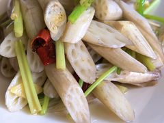 -莲餐厅·湖北菜·潜江小龙虾店(愚园路店)
