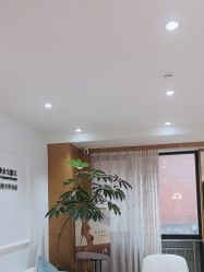 -HEYAN荷妍专业脱毛连锁机构