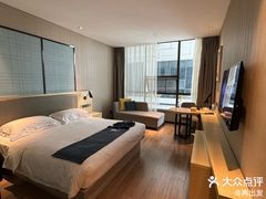 -宜尚酒店(武汉江汉路步行街店)