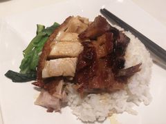 烧肉叉烧双拼饭-太兴烧味餐厅(宝明大厦店)