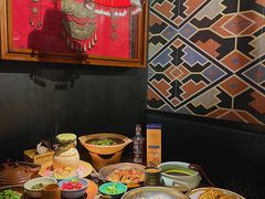 -吃饭皇帝大土家民族菜(正大广场店)