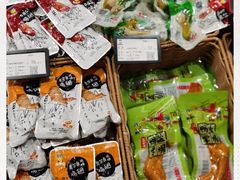 -来伊份(仙霞路五店)