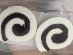 豆沙奶卷-牛姥姥牛奶酪