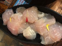 -老牌坊云南鱼豆花火锅(嵩山店)