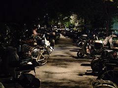 -经纬汇-停车场