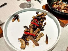黑鸡枞炒鳗鱼柳-狮王府淮扬菜(老门东店)