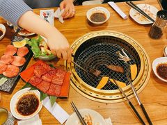 -炼火烤肉店