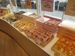 -好利来(万卉路店)