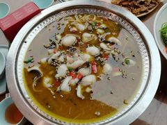 -有红鸡毛店·川菜(建设路店)