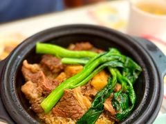 秘制牛腩焦香煲仔饭-香港威特瑞茶餐厅(小白楼音乐厅店)