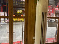 -华光驿站私房菜·黑金冠