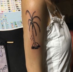 -荔刺青纹身·手穿孔饰品