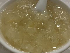 银耳羹-老周记顺德双皮奶