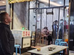 -白翔甜食店