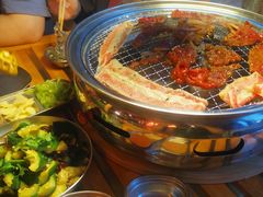 -叽叽扎扎烤肉场(生态城万达店)