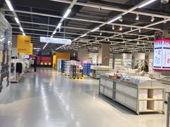 -荟品仓(青浦城市奥莱店)