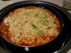 -三清洞摩西韩式年糕火锅(威高广场店)