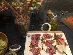 -恰餐厅及酒吧 CHAR Bar & Grill (北京丽都皇冠假日店)