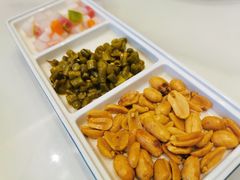 -荷塘秋月·本帮江浙菜(国权路店)