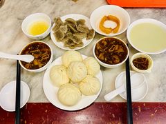 猪肉三鲜包子-天兴居(鲜鱼口街店)