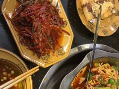 -盐井记·自贡美蛙鲜锅兔(中和店)