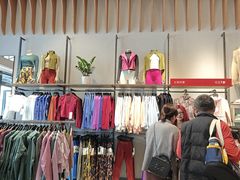 -lululemon(比斯特购物村店)