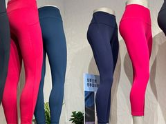 -lululemon(上海浦东IFC店)