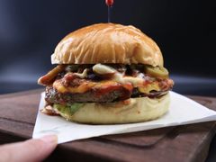 -BOURBON 玻本美式餐厅酒吧(虹桥新天地店)