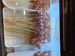 -哈尔滨小酒馆·鲜肉现穿自助烧烤(康新花园店)