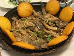 鱼锅饼子-宾朋海鲜饭庄(兴海路店)