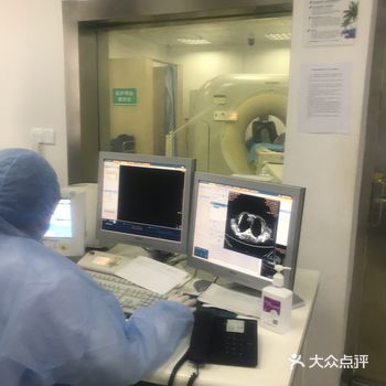 需要提供健康码或者身份证，不然不能进