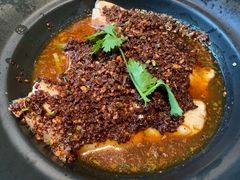 傣族豆豉鲈鱼-花马天堂云南餐厅 Lost Heaven(高邮路店)